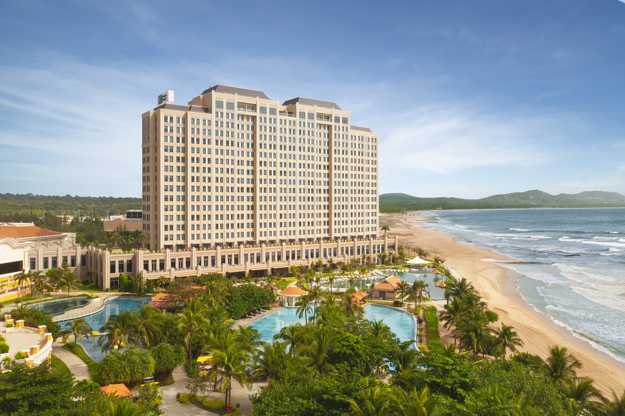 Resort Long Hải Tropicana Beach