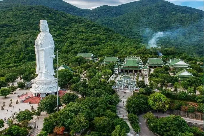 Những Ngôi Chùa Cổ Trên Núi Ngũ Hành Sơn Đà Nẵng