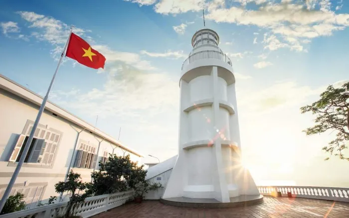 Hải Đăng Vũng Tàu: Kinh Nghiệm Du Lịch, Đường Đi & Lưu Ý Tham Quan